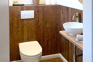 renoviertes kleines Badezimmer